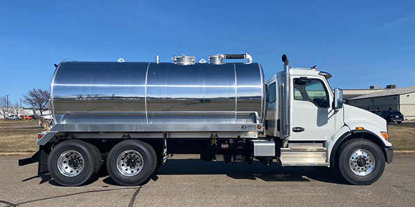 2026 Kenworth T480 w/4200 USG Tank - CDN Budget Special vacuum truck