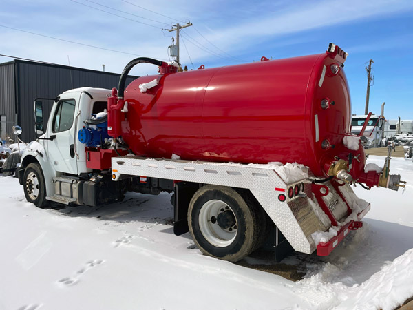 2018 Freightliner M2 w/New 1800 IG Tank